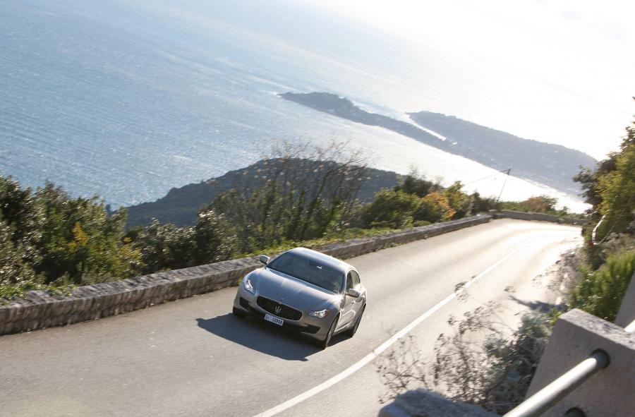  Maserati Quattroporte 2012 года  (фото 18 из 126)